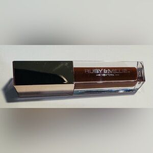 Ruby & Millie Shimmer Lip Gloss Hot Cocoa 4mL NWOT